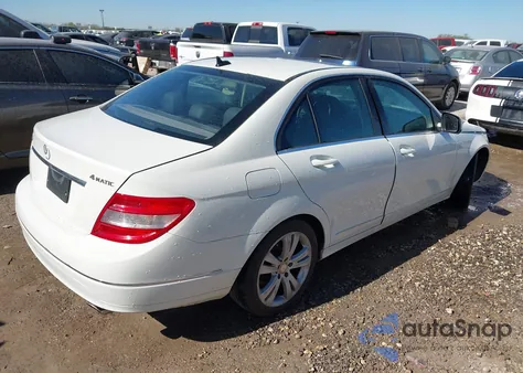 2009 Mercedes-Benz C 300 from USA, damaged, VIN WDDGF81X99F204772